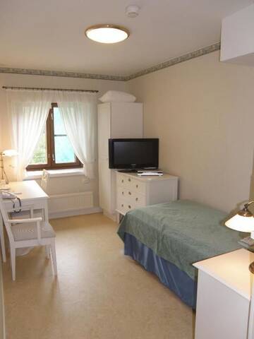 Фото номера Стандартный одноместный номер Отель Kyyhkylä Hotel and Manor г. Миккели 10