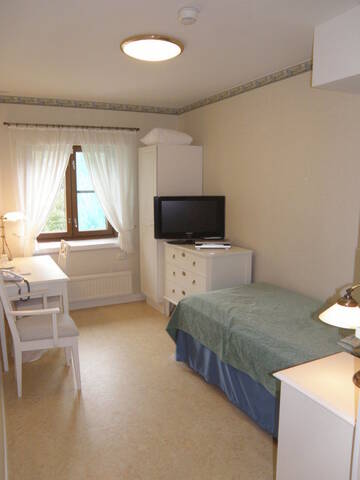Фото номера Стандартный одноместный номер Отель Kyyhkylä Hotel and Manor г. Миккели 3